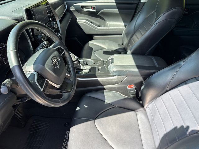 Used 2022 Toyota Highlander SUV