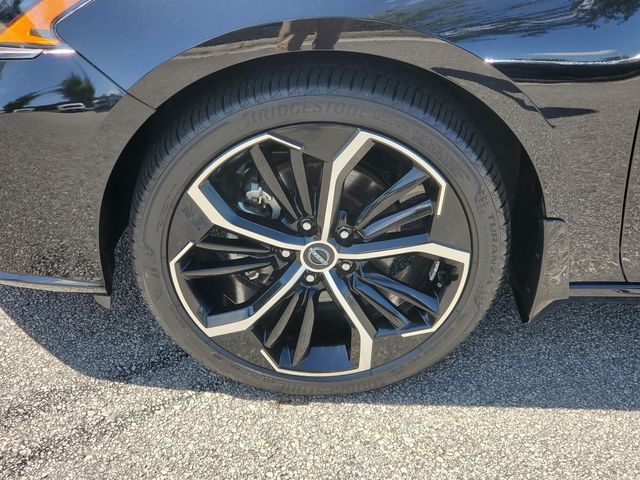 Used 2025 Nissan Altima Sedan