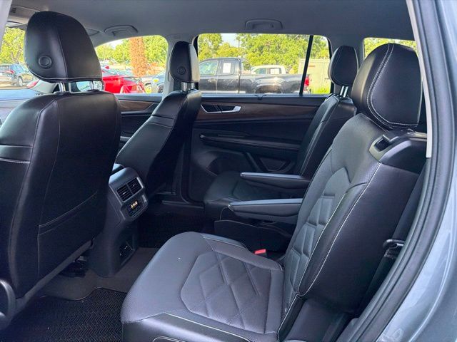 Used 2024 Volkswagen Atlas SUV