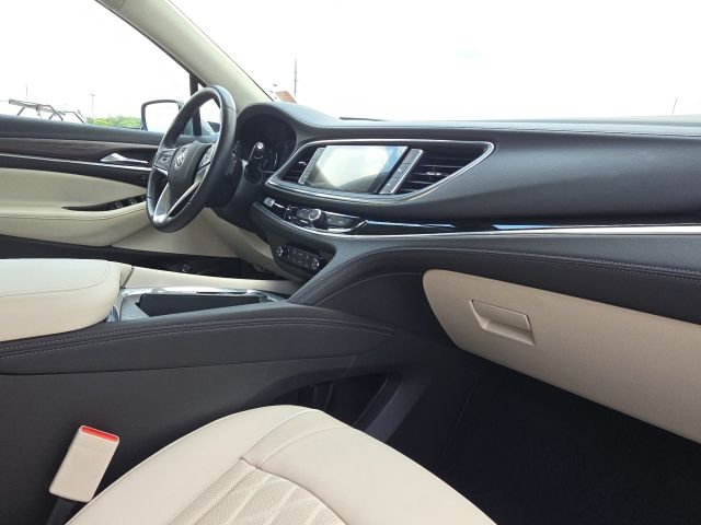 2023 Buick Enclave Avenir:C02708