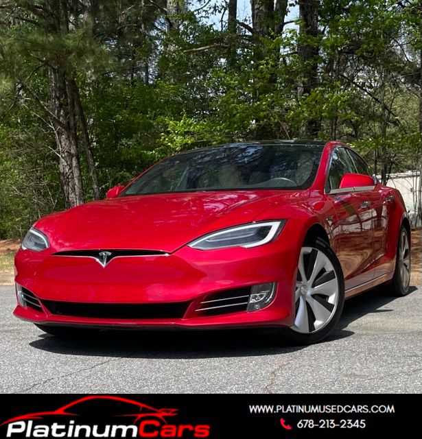 Red Multi-Coat 2020 Tesla Model S Sedan 1-Speed Automatic