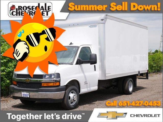 Summit White 2025 Chevrolet Express Chassis Van Rear-Wheel Drive 8-Speed Automatic