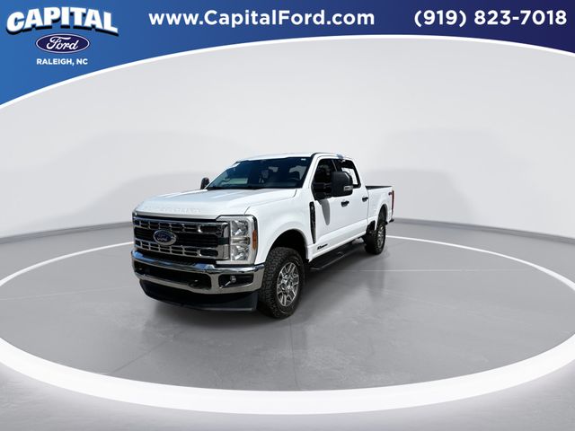 Used 2025 White Ford XLT image 4