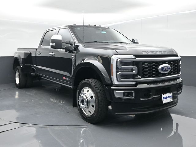 2026 Ford F-450SD Platinum