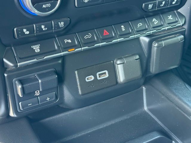 used 2022 Chevrolet Silverado 2500HD car, priced at $55,158
