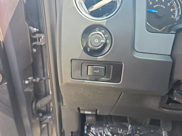 Used 2013 Sterling Gray Metallic Ford XLT image 25