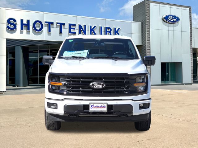 New 2025 White Ford XLT image 2