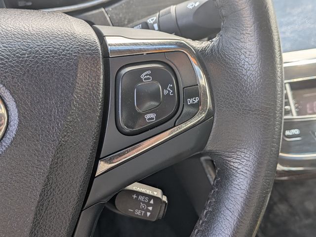 2015 Toyota Avalon Hybrid - Image 21