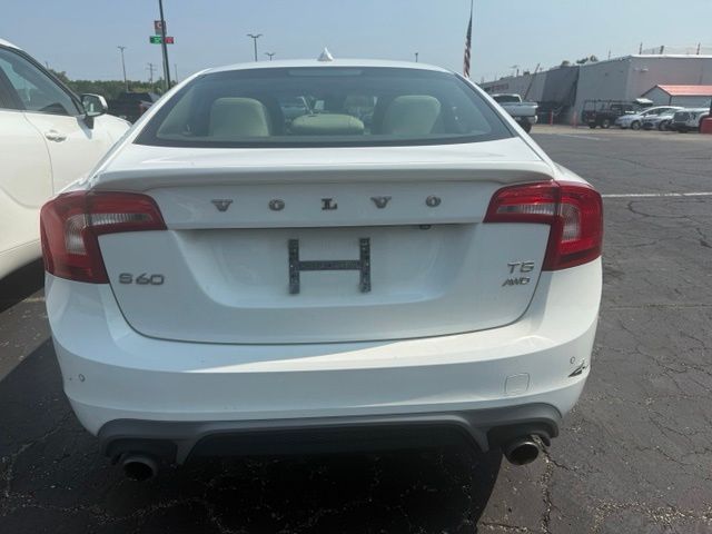 2018 Volvo S60 T5 Dynamic - Image 4