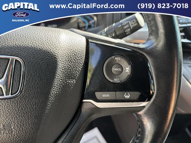 Used 2020  Honda EX-L image 21