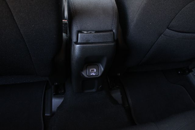 Used 2021 White Jeep Latitude image 22