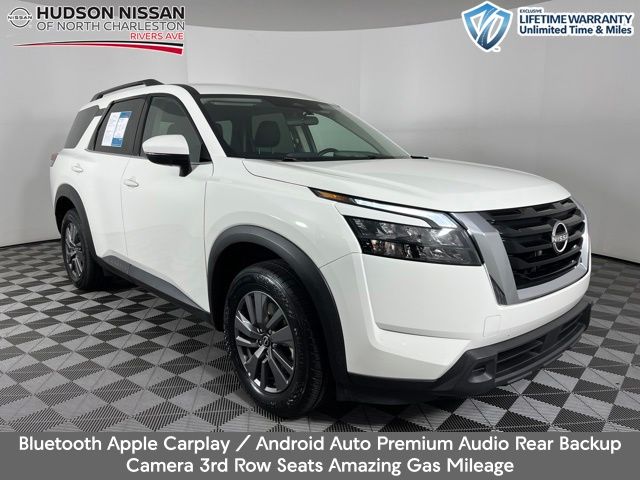 Glacier White 2025 Nissan Pathfinder SUV / Crossover Front-Wheel Drive 9-Speed Automatic