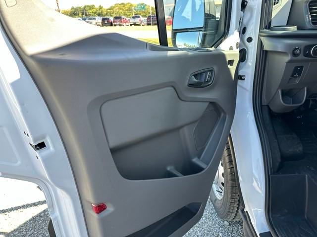 2024 Ford Transit-350 Base 17