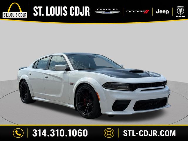 White Knuckle Clearcoat 2021 Dodge Charger Sedan Rear-Wheel Drive 8-Speed Automatic