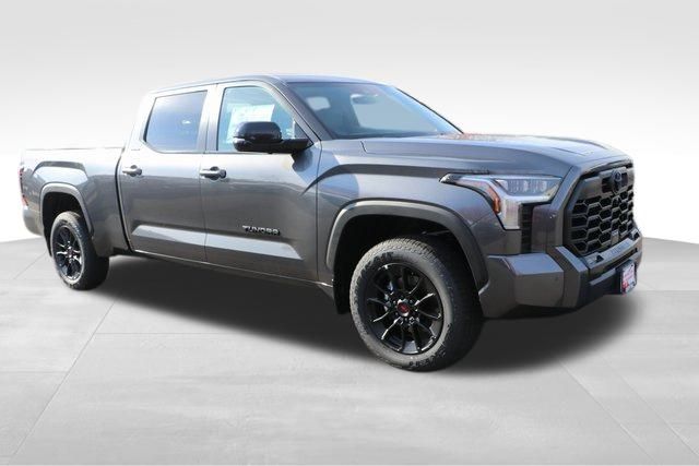 2025 Toyota Tundra Limited 15