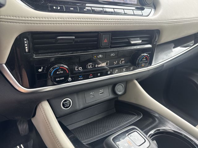 Used 2023 White Nissan SL image 24