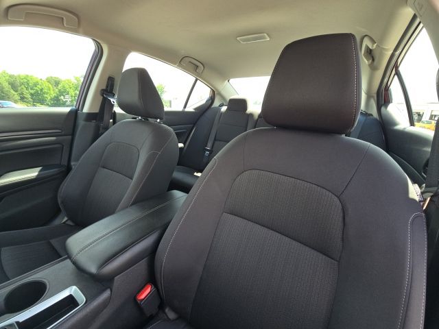 2025 Nissan Altima 2.5 SV:B02428
