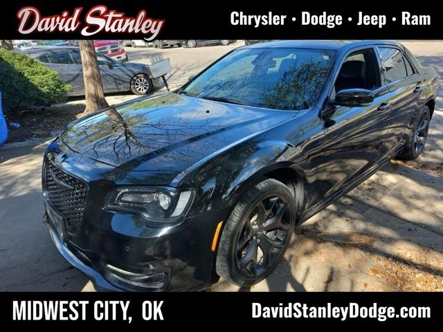 2023 Chrysler 300 Touring L RWD