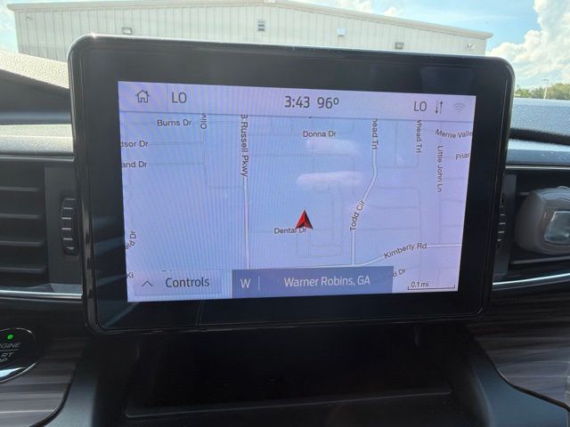 Used 2020 White Ford Limited image 20