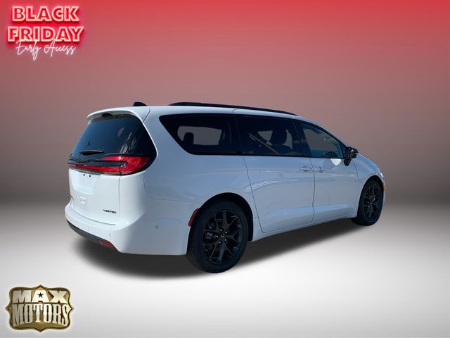 2024 Chrysler Pacifica Limited 14