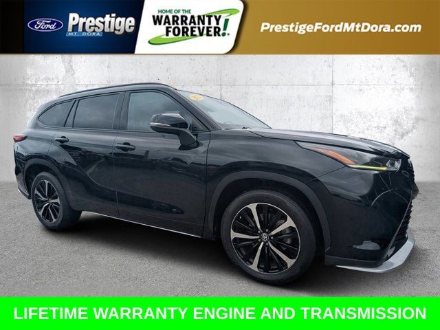 Midnight Black Metallic 2022 Toyota Highlander XSE AWD SUV / Crossover All-Wheel Drive 8-Speed Automatic
