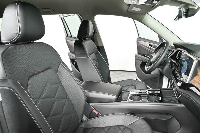 new 2025 Volkswagen Atlas car, priced at $44,852