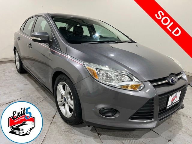 Sterling Gray Metallic 2014 Ford Focus Sedan Front-Wheel Drive 6-Speed Automatic