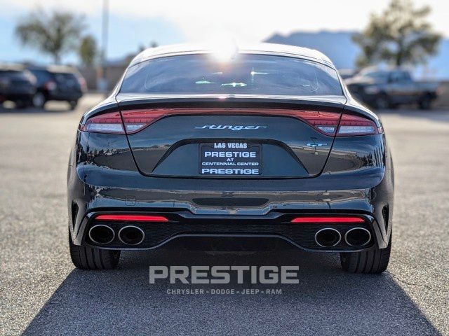 2022 Kia Stinger GT2 8