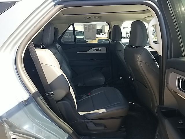 Used 2025 Ford Explorer SUV