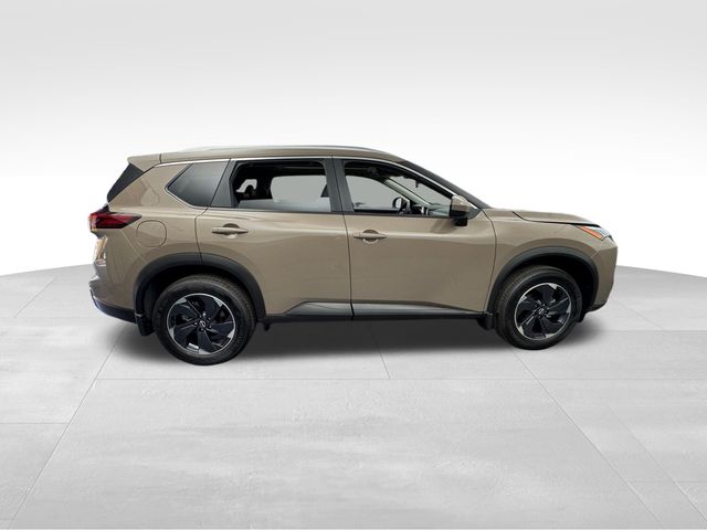 2024 Nissan Rogue SV 10