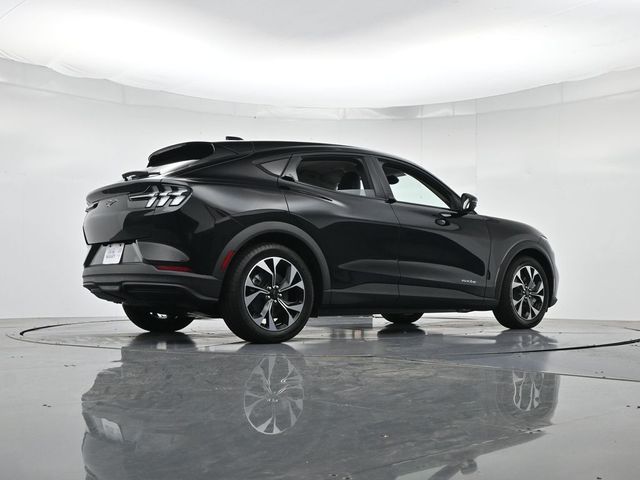 New 2026 Black Ford Select image 31