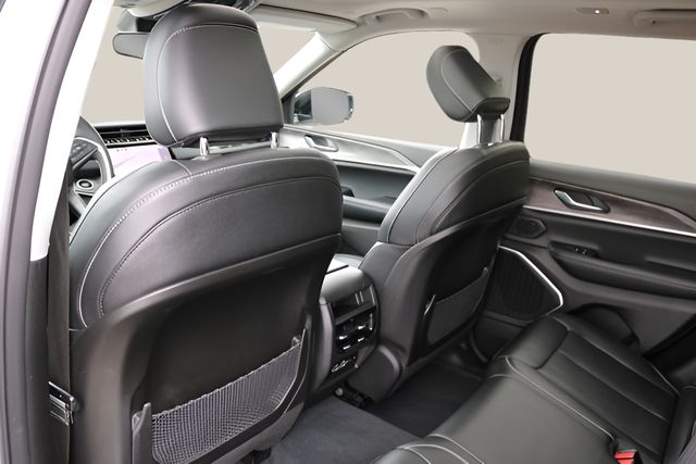 Used Car 2022 Jeep Grand Cherokee  4xe For Sale Under $30,000 In Austin, Texas