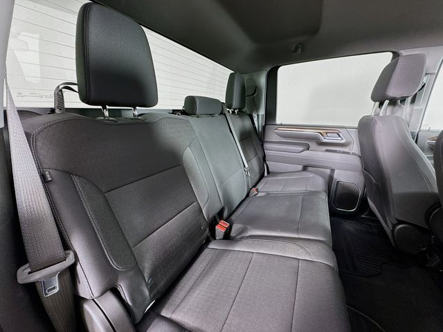 Used 2025 White Chevrolet LT image 27