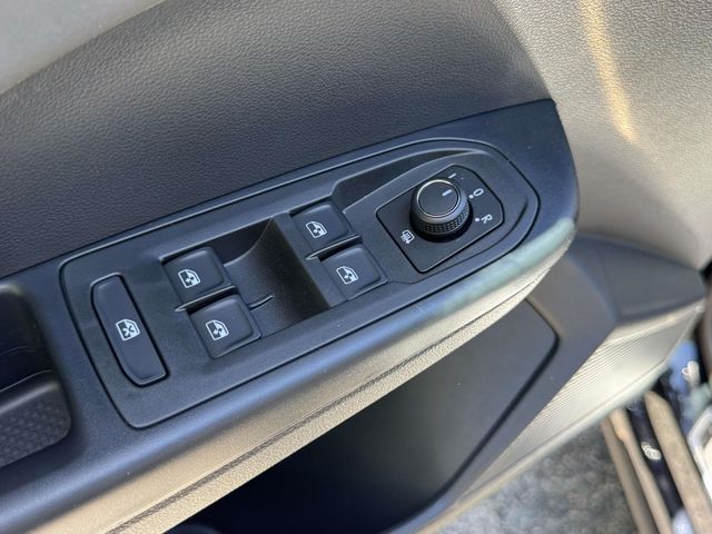 New 2026 Black Volkswagen 1.5T SE Black image 27