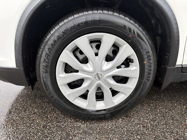 2017 Nissan Rogue - Image 11