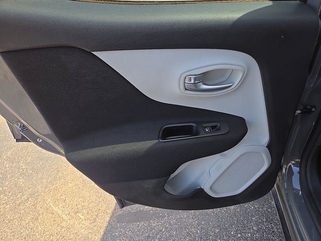 Used Car 2020 Jeep Renegade  Latitude For Sale Under $15,000 In Plainview, Texas