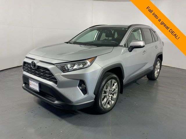 2021 Toyota RAV4 XLE Premium 22