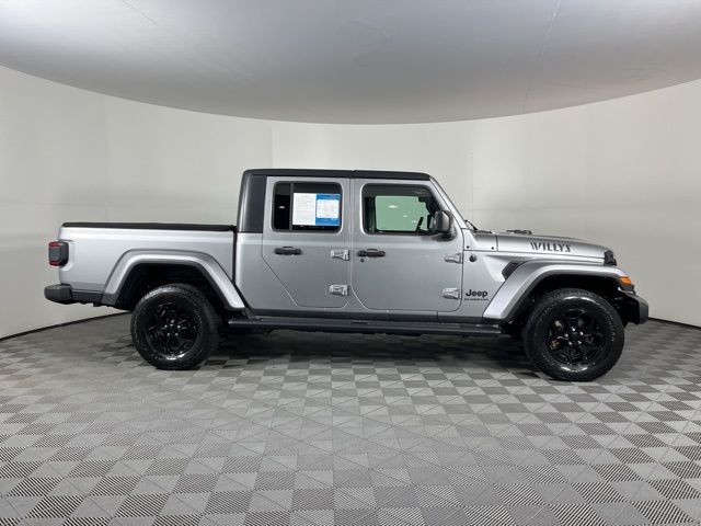 2021 Billet Silver Metallic Clearcoat Jeep Gladiator Willys 4X4 Truck
