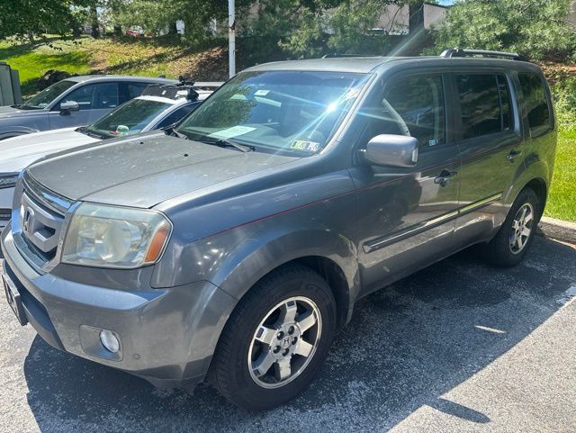 used 2011 Honda Pilot car, priced at $10,000