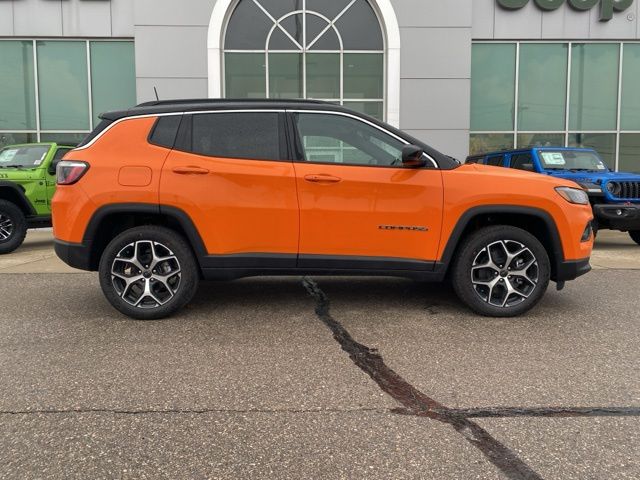 2026 Jeep Compass Limited - oose exterior view 4