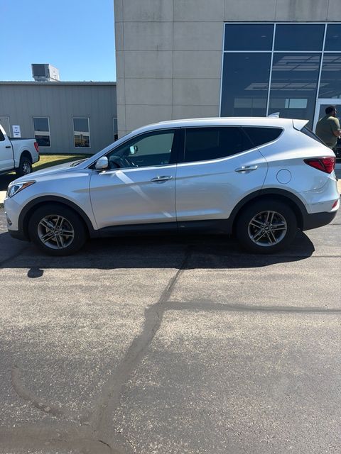 2017 Hyundai Santa Fe Sport 2.4 Base