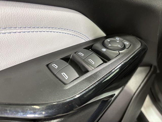 2025 Chevrolet Trax LT photo