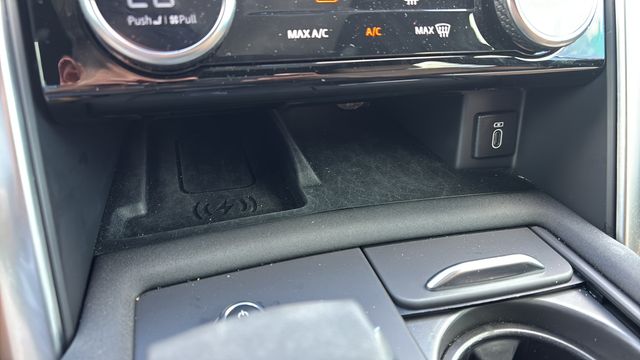 Used 2026  Land Rover Gemini Edition image 39