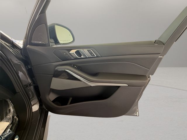 2026 BMW X7 40i - Photo 36
