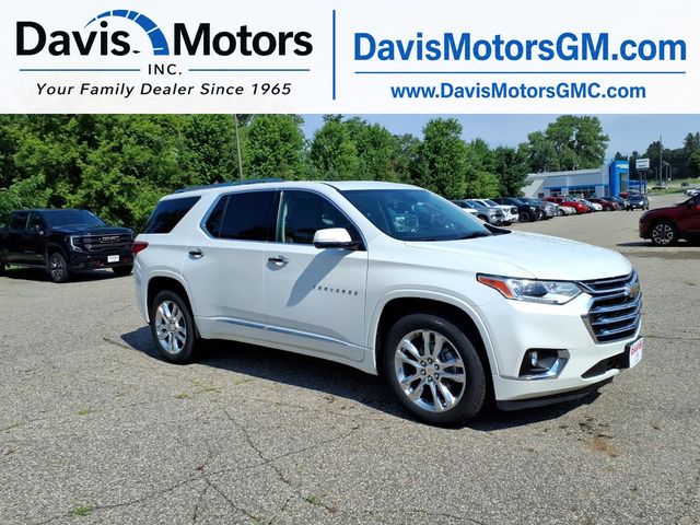 White (Iridescent Pearl Tricoat) 2018 Chevrolet Traverse SUV / Crossover Four-Wheel Drive 9-Speed Automatic