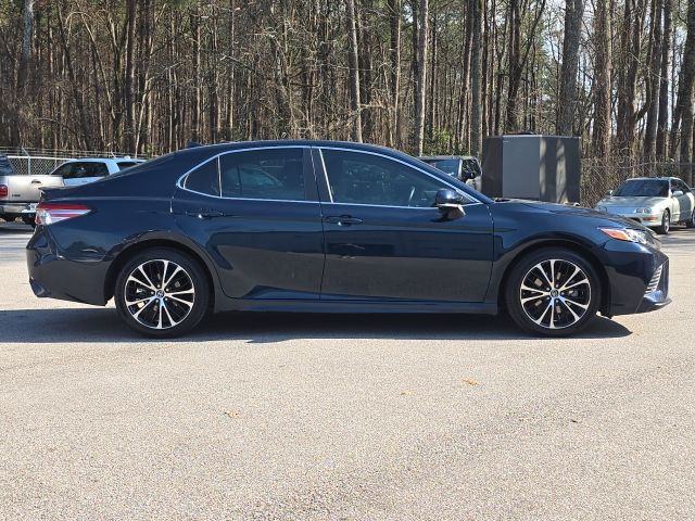 2019 Toyota Camry L:B02043A