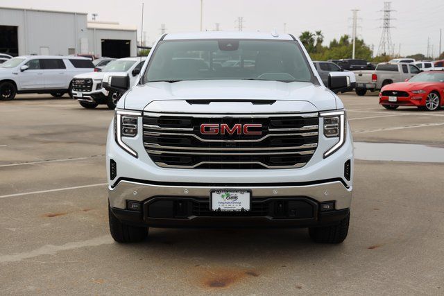 2026 GMC Sierra 1500 SLT - 1