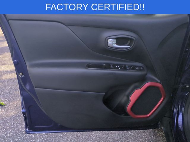 Used 2017 Blue Jeep Trailhawk image 12