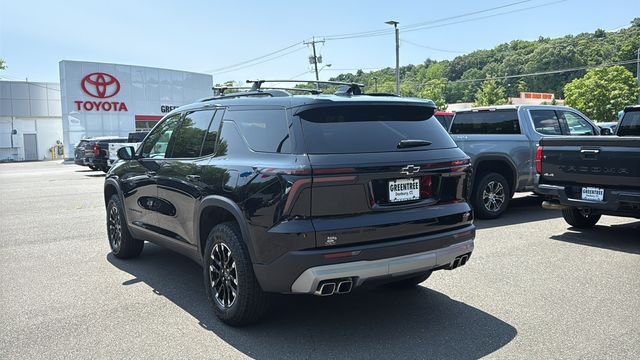 Used 2025 Chevrolet Traverse SUV
