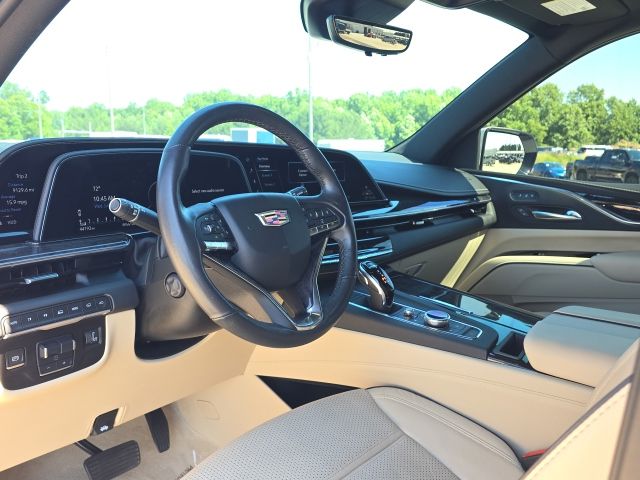 2021 Cadillac Escalade Premium Luxury:45327B1